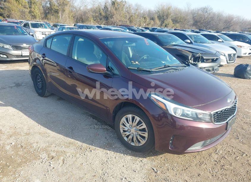2017 Kia Forte LX (VIN 3KPFL4A73HE091126) main photo