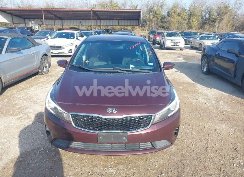 Photo 12 of 2017 Kia Forte LX (VIN 3KPFL4A73HE091126)