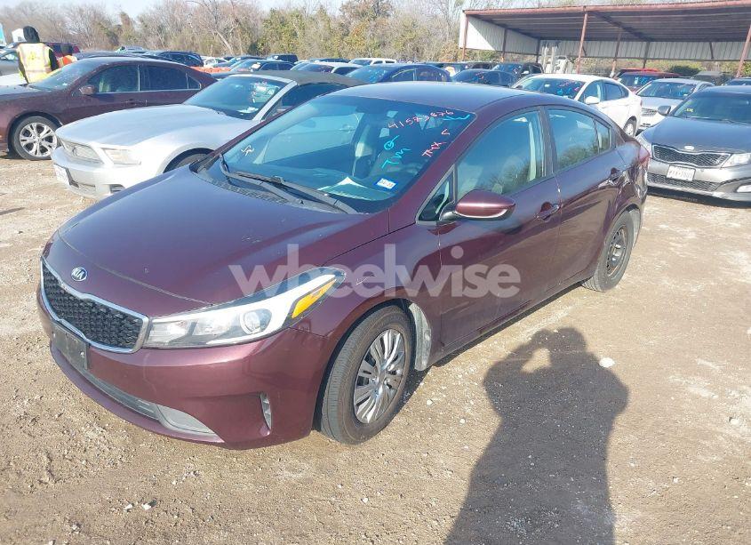 Photo 2 of 2017 Kia Forte LX (VIN 3KPFL4A73HE091126)