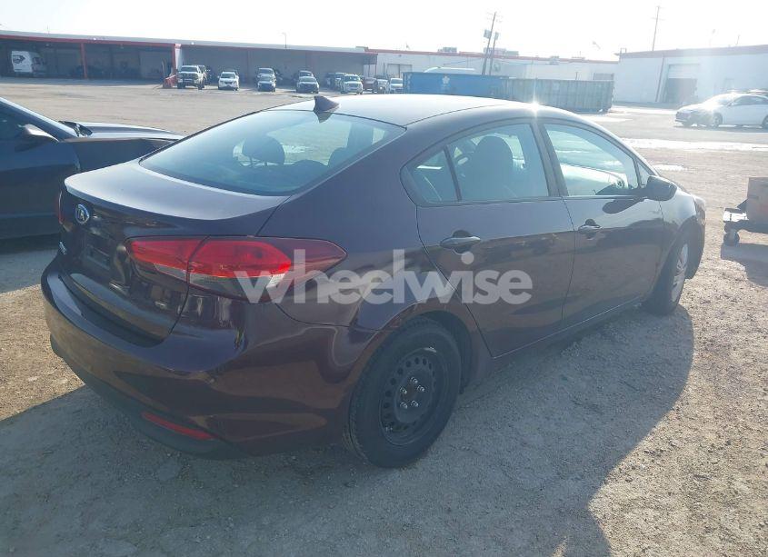 Photo 4 of 2017 Kia Forte LX (VIN 3KPFL4A73HE091126)