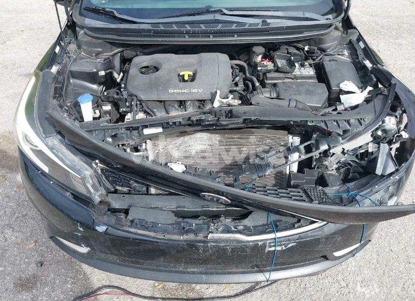 Photo 6 of 2017 Kia Forte LX (VIN 3KPFL4A73HE096889)