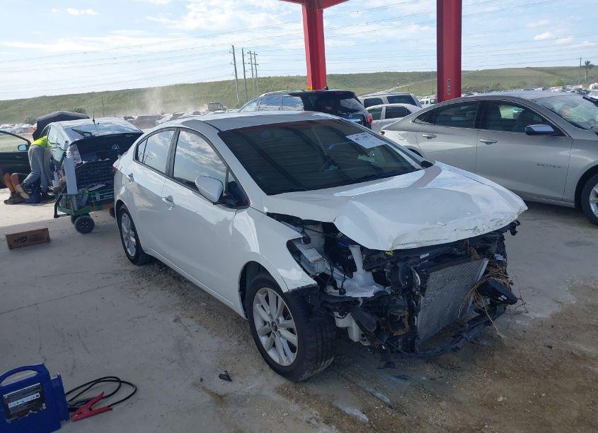 2017 Kia Forte S (VIN 3KPFL4A73HE109334) main photo