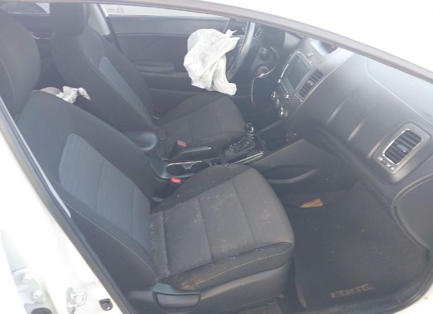 Photo 5 of 2017 Kia Forte S (VIN 3KPFL4A73HE109334)