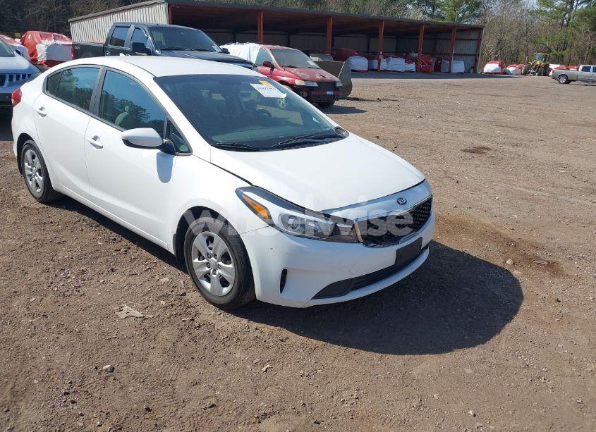2017 Kia Forte LX (VIN 3KPFL4A73HE115392) main photo