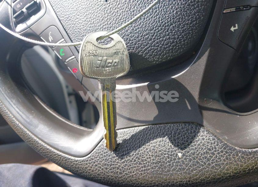 Photo 11 of 2017 Kia Forte LX (VIN 3KPFL4A73HE115392)