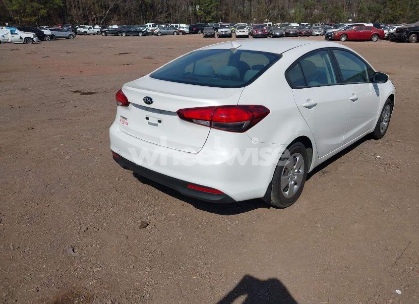 Photo 4 of 2017 Kia Forte LX (VIN 3KPFL4A73HE115392)