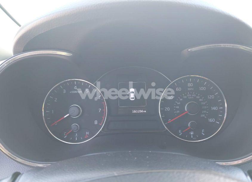 Photo 7 of 2017 Kia Forte LX (VIN 3KPFL4A73HE115392)