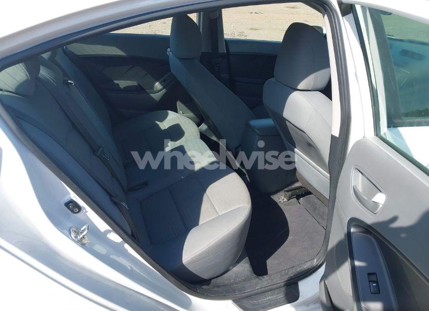 Photo 8 of 2017 Kia Forte LX (VIN 3KPFL4A73HE115392)