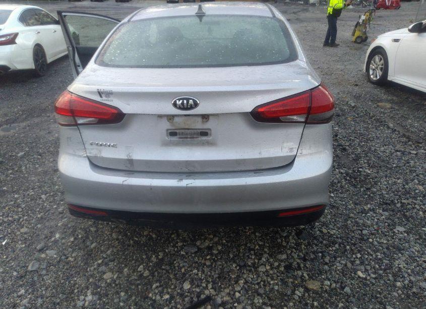 Photo 16 of 2017 Kia Forte LX (VIN 3KPFL4A73HE132337)