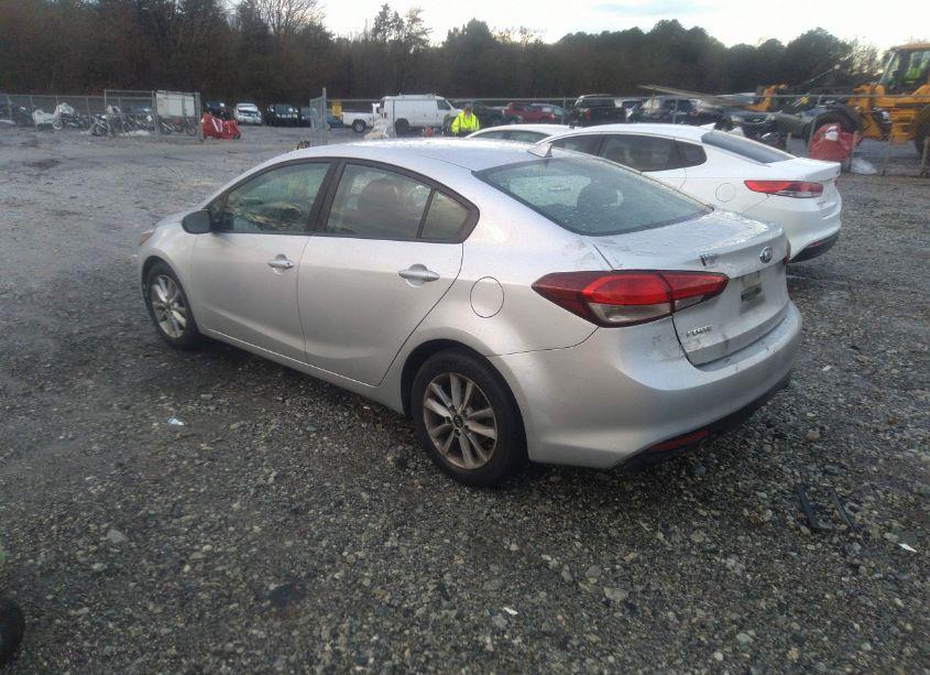 Photo 3 of 2017 Kia Forte LX (VIN 3KPFL4A73HE132337)