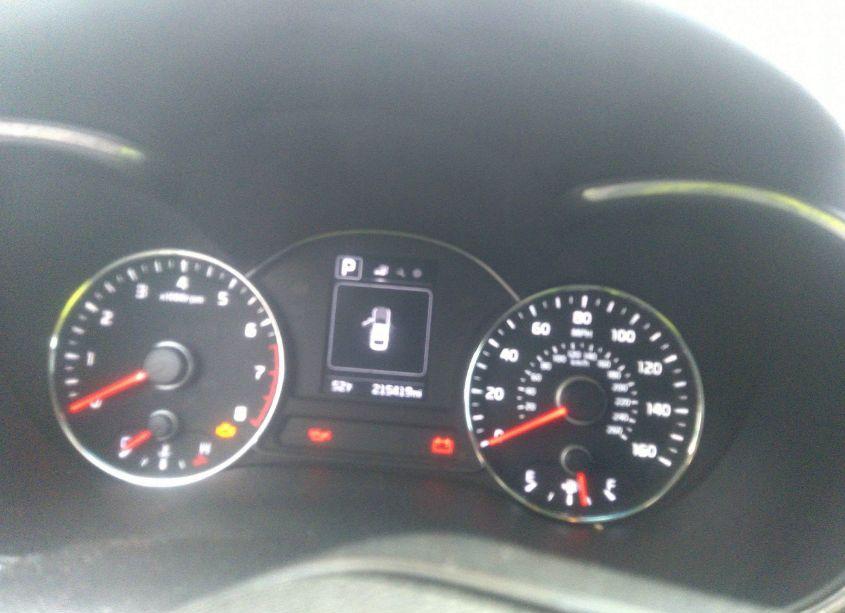 Photo 7 of 2017 Kia Forte LX (VIN 3KPFL4A73HE132337)