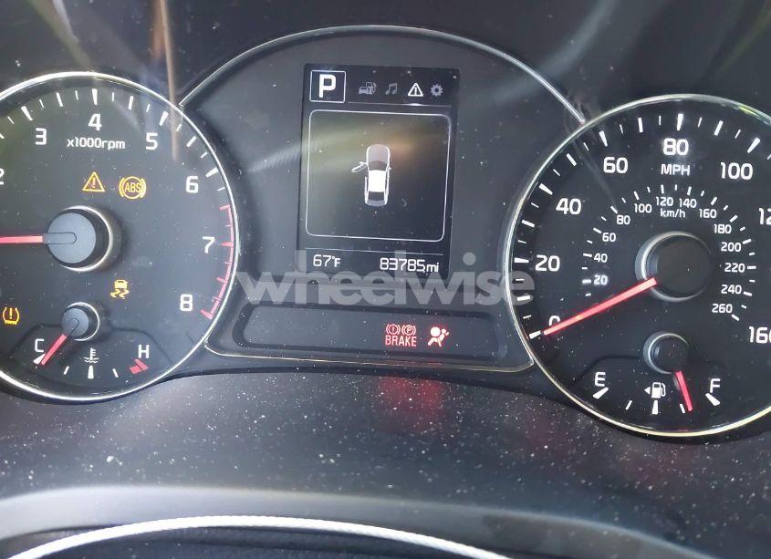 Photo 7 of 2018 Kia Forte LX (VIN 3KPFL4A73JE197694)