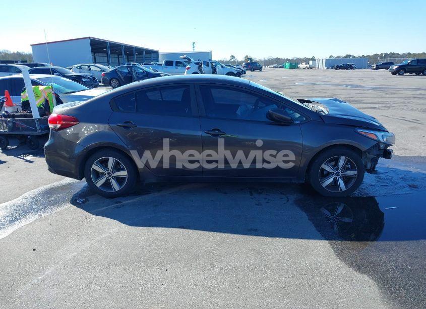Photo 14 of 2018 Kia Forte LX (VIN 3KPFL4A73JE201050)