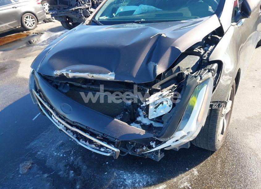 Photo 6 of 2018 Kia Forte LX (VIN 3KPFL4A73JE201050)