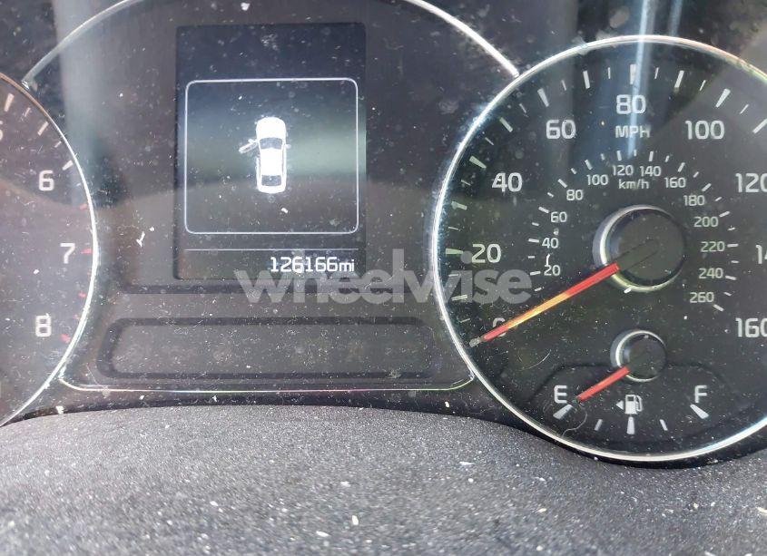 Photo 15 of 2018 Kia Forte S (VIN 3KPFL4A73JE210976)