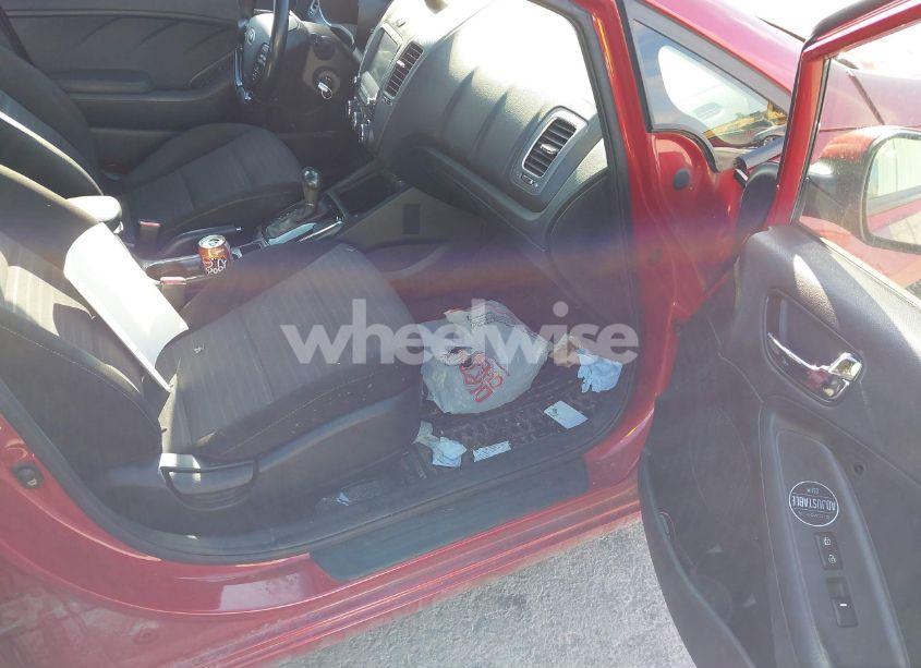 Photo 5 of 2018 Kia Forte S (VIN 3KPFL4A73JE210976)