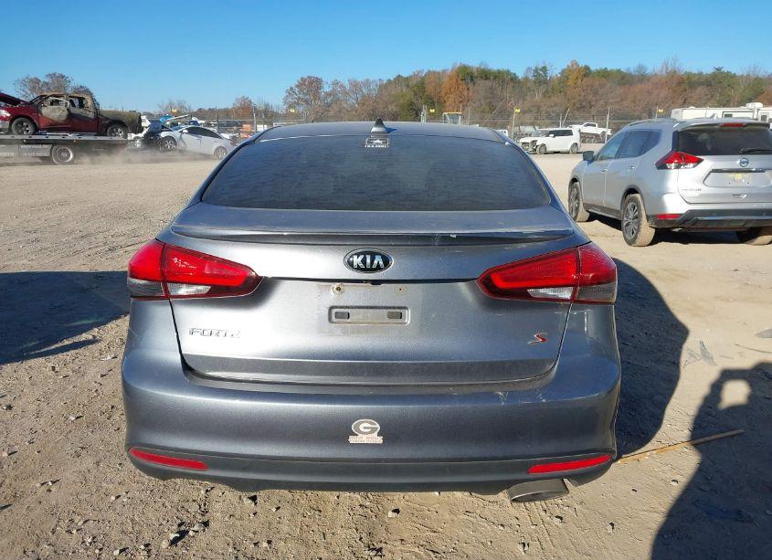 Photo 16 of 2018 Kia Forte S (VIN 3KPFL4A73JE241385)