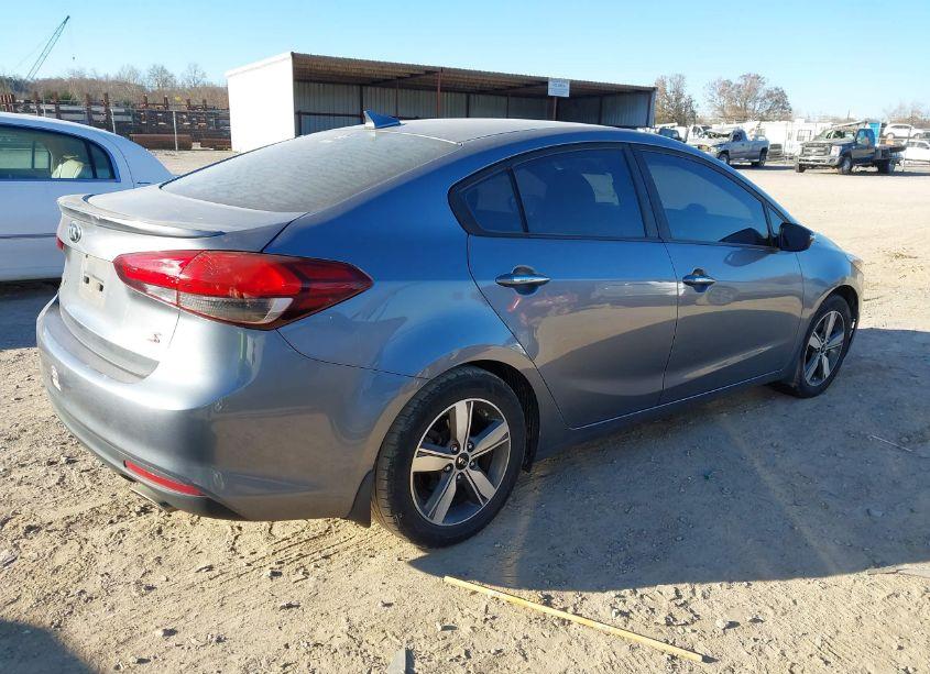 Photo 4 of 2018 Kia Forte S (VIN 3KPFL4A73JE241385)