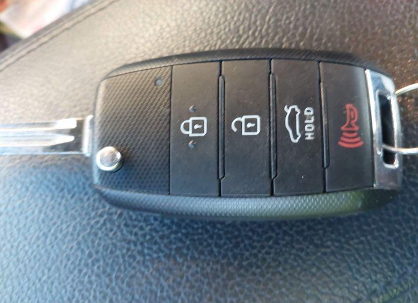 Photo 11 of 2018 Kia Forte LX (VIN 3KPFL4A73JE247414)