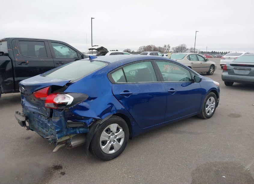 Photo 4 of 2018 Kia Forte LX (VIN 3KPFL4A73JE247414)