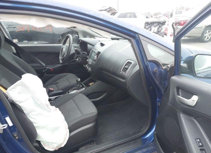 Photo 5 of 2018 Kia Forte LX (VIN 3KPFL4A73JE247414)