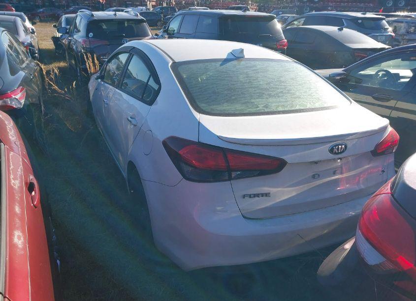 Photo 3 of 2018 Kia Forte S (VIN 3KPFL4A73JE268098)