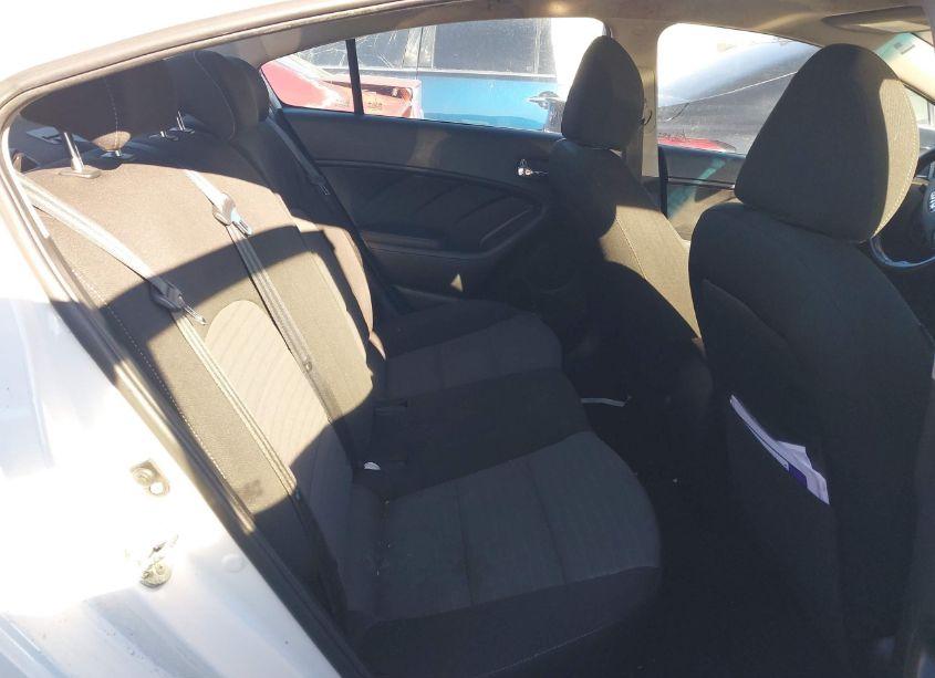 Photo 8 of 2018 Kia Forte S (VIN 3KPFL4A73JE268098)