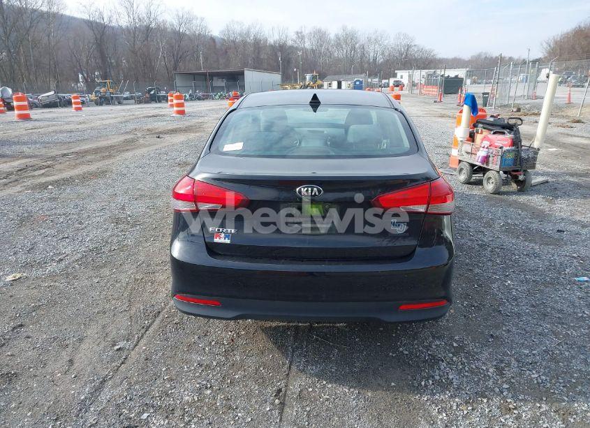 Photo 16 of 2018 Kia Forte LX (VIN 3KPFL4A73JE277982)