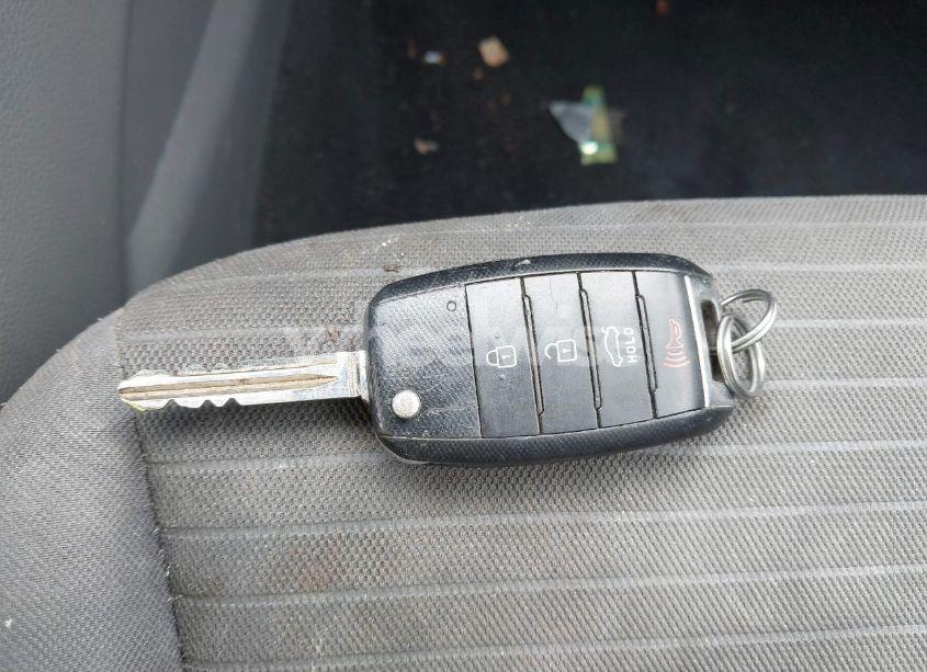 Photo 11 of 2017 Kia Forte LX (VIN 3KPFL4A74HE021974)