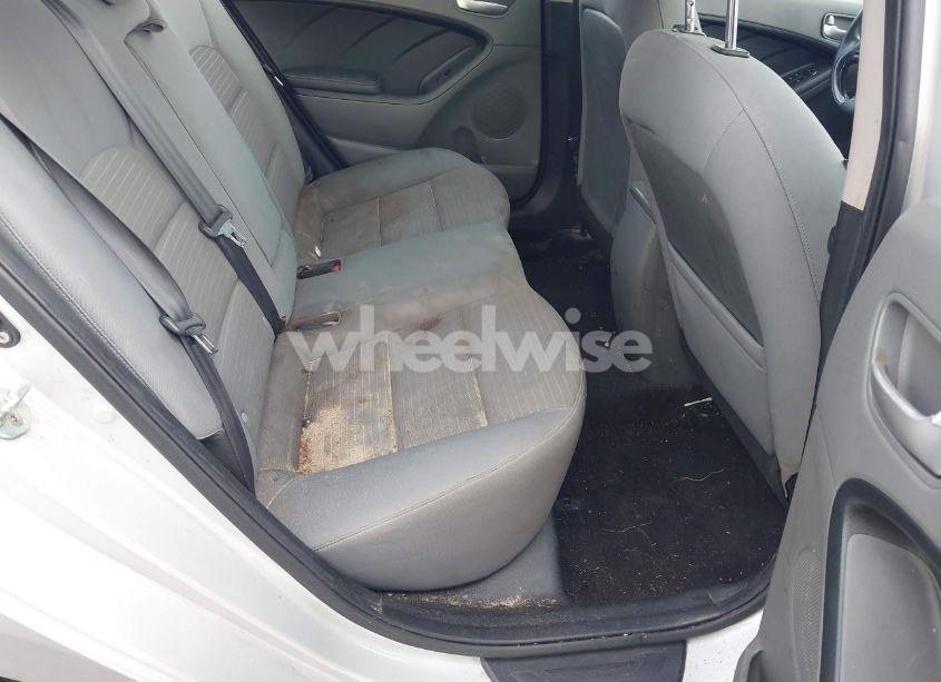 Photo 8 of 2017 Kia Forte LX (VIN 3KPFL4A74HE021974)