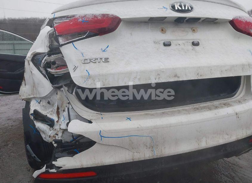 Photo 18 of 2017 Kia Forte S (VIN 3KPFL4A74HE024065)