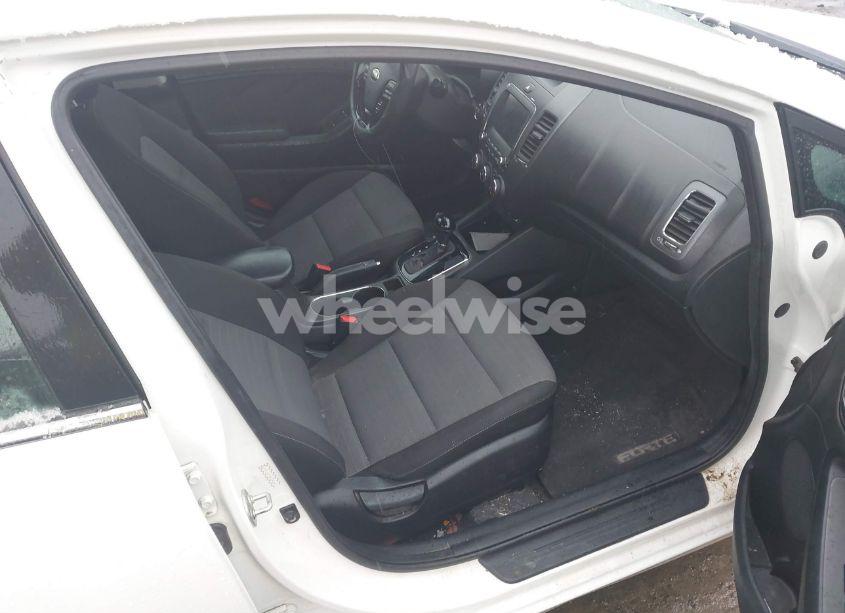 Photo 5 of 2017 Kia Forte S (VIN 3KPFL4A74HE024065)