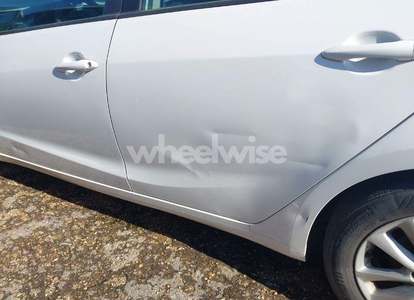 Photo 18 of 2017 Kia Forte LX (VIN 3KPFL4A74HE071600)