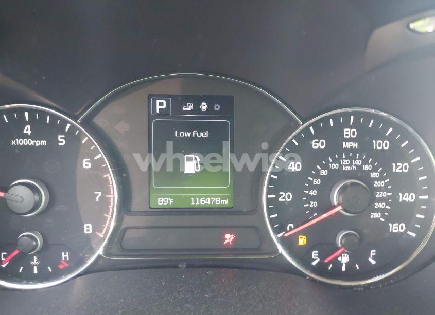 Photo 15 of 2018 Kia Forte LX (VIN 3KPFL4A74JE164980)