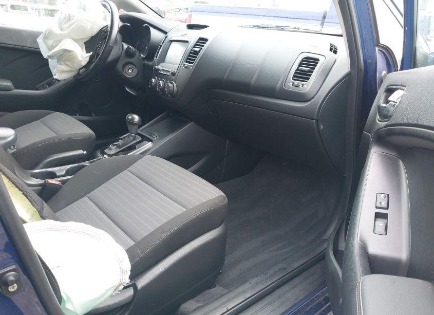 Photo 5 of 2018 Kia Forte S (VIN 3KPFL4A74JE170262)