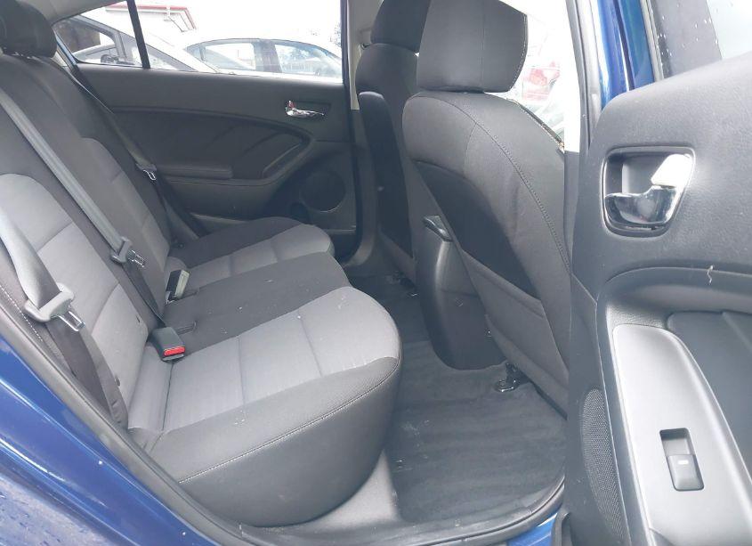 Photo 8 of 2018 Kia Forte S (VIN 3KPFL4A74JE170262)