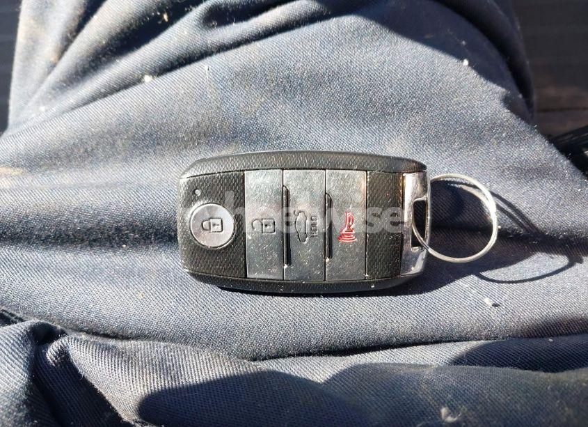 Photo 11 of 2018 Kia Forte S (VIN 3KPFL4A74JE240343)