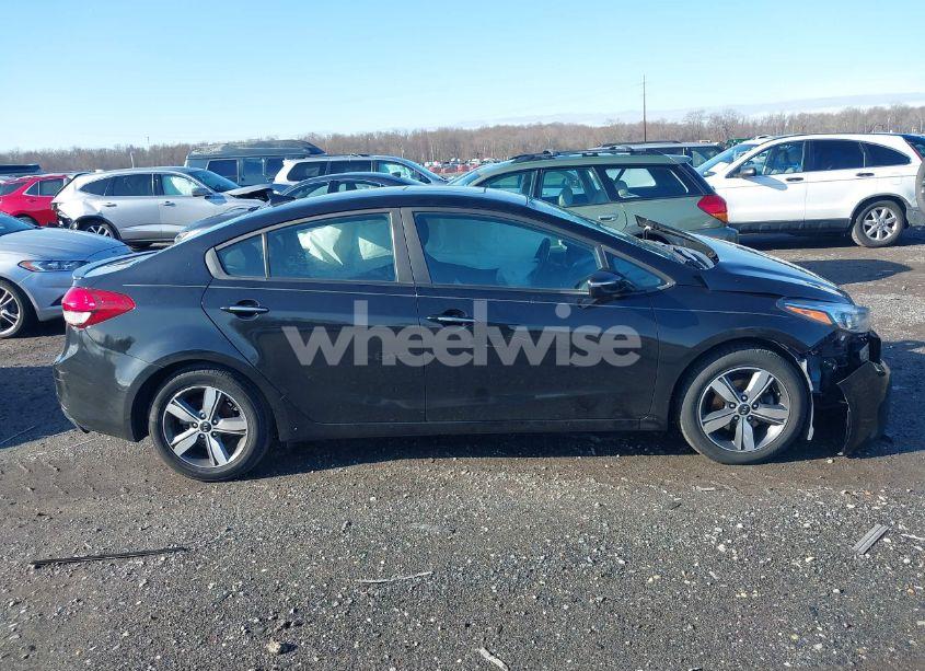 Photo 13 of 2018 Kia Forte S (VIN 3KPFL4A74JE240343)