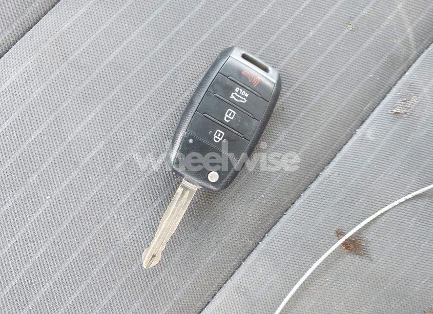 Photo 11 of 2018 Kia Forte LX (VIN 3KPFL4A74JE253352)