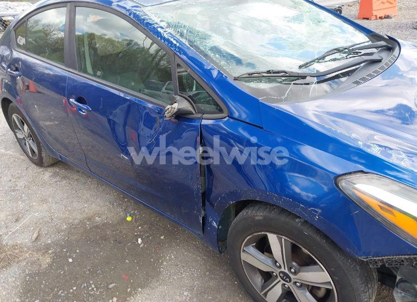 Photo 12 of 2018 Kia Forte LX (VIN 3KPFL4A74JE253352)