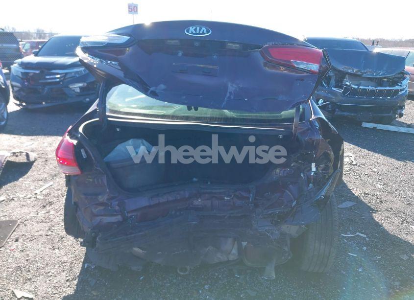 Photo 16 of 2018 Kia Forte LX (VIN 3KPFL4A74JE264125)