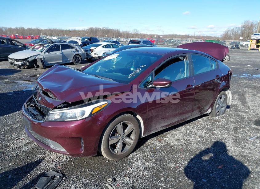 Photo 2 of 2018 Kia Forte LX (VIN 3KPFL4A74JE264125)