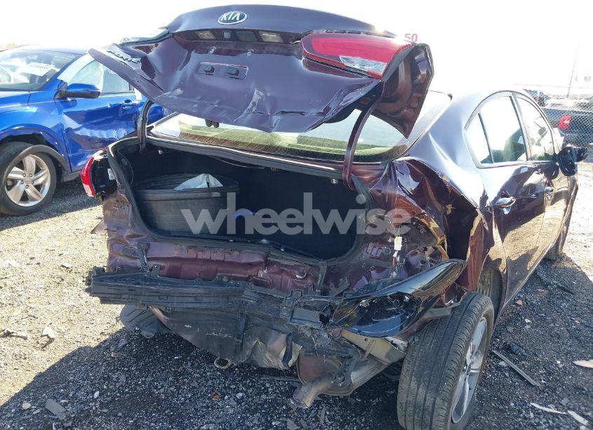 Photo 6 of 2018 Kia Forte LX (VIN 3KPFL4A74JE264125)