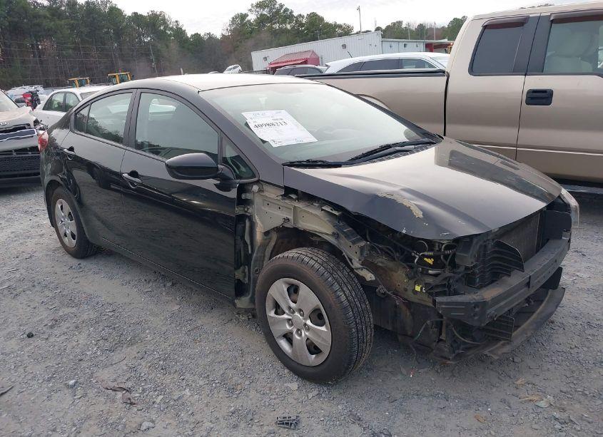 Photo 13 of 2017 Kia Forte LX (VIN 3KPFL4A75HE018873)