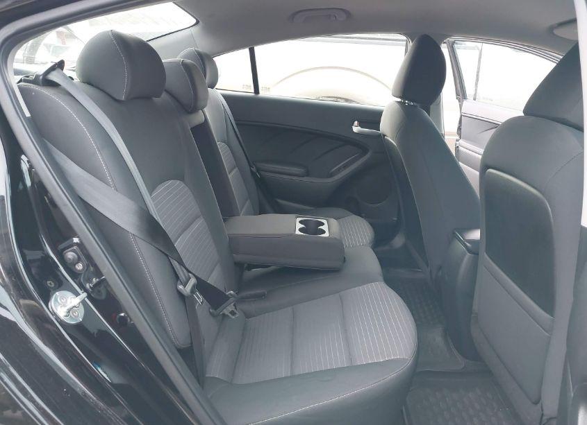 Photo 8 of 2017 Kia Forte LX (VIN 3KPFL4A75HE018873)