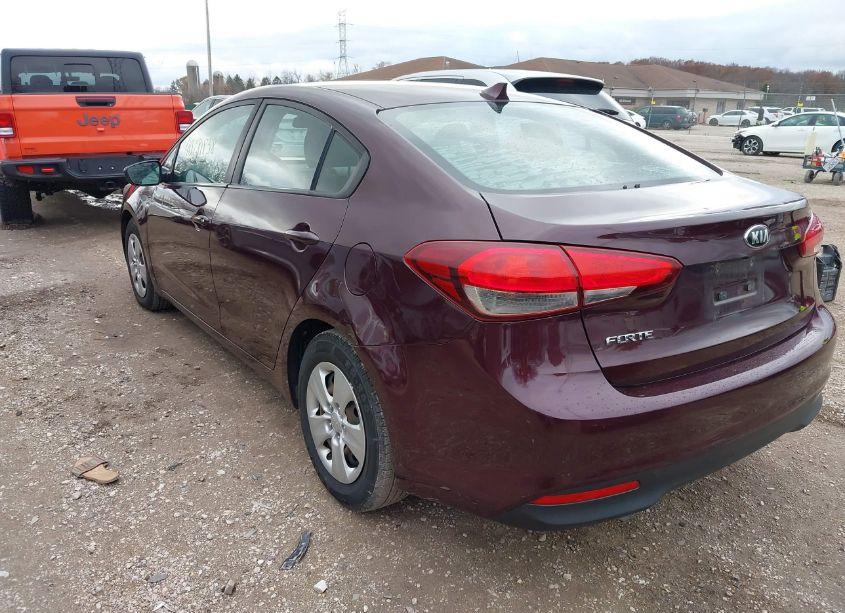Photo 3 of 2017 Kia Forte LX (VIN 3KPFL4A75HE081374)