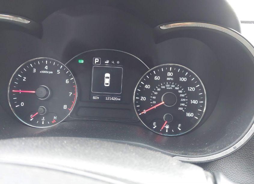 Photo 7 of 2017 Kia Forte LX (VIN 3KPFL4A75HE081374)