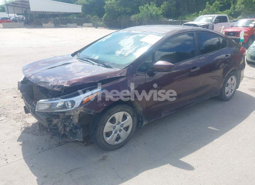 Photo 2 of 2017 Kia Forte LX (VIN 3KPFL4A75HE086557)