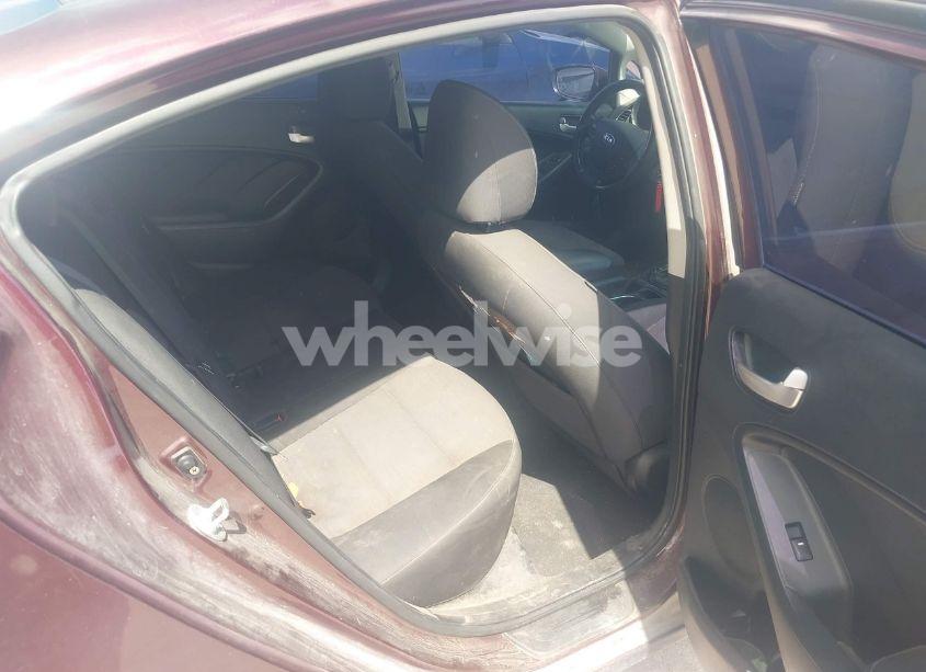 Photo 8 of 2017 Kia Forte LX (VIN 3KPFL4A75HE086557)