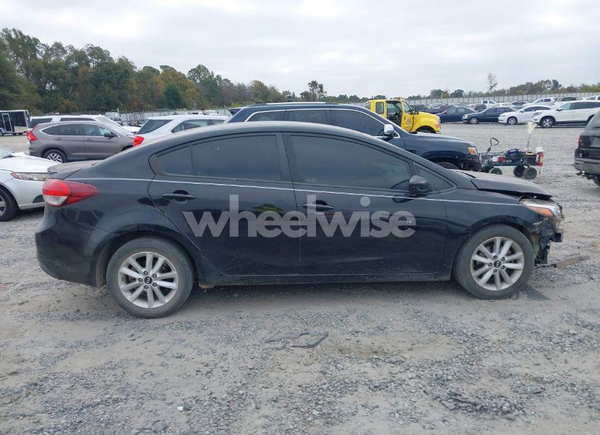 Photo 13 of 2017 Kia Forte S (VIN 3KPFL4A75HE116835)